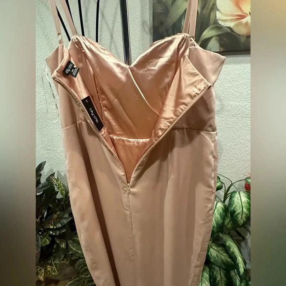 City Chic sweet Drape maxi dress size M/18 - Picture 10 of 15